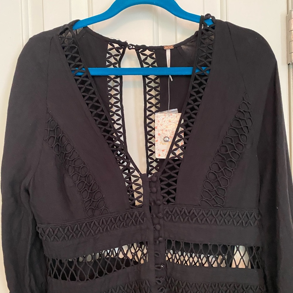 FREE PEOPLE BOHO CUT OUT DRESS - NWT 🎉Host Pick🎉 - Picture 3 of 7